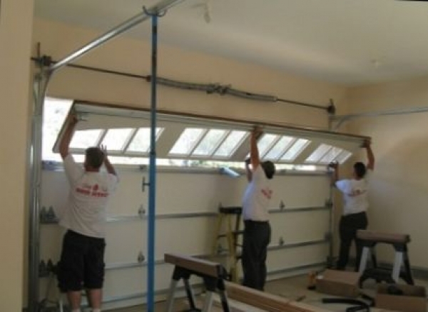 Монтаж секционных гаражных ворот своими руками